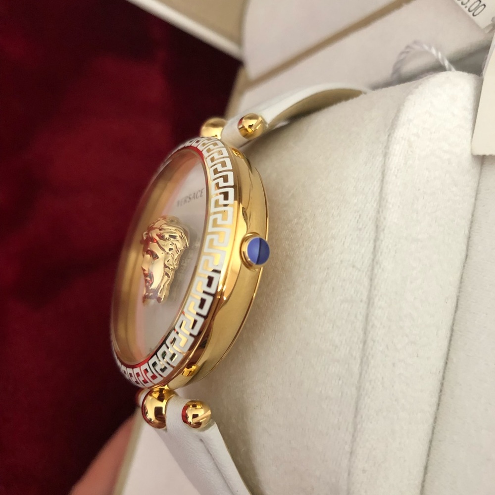 ❌SOLD 💯% Authentic Brand New Versace Watch WT